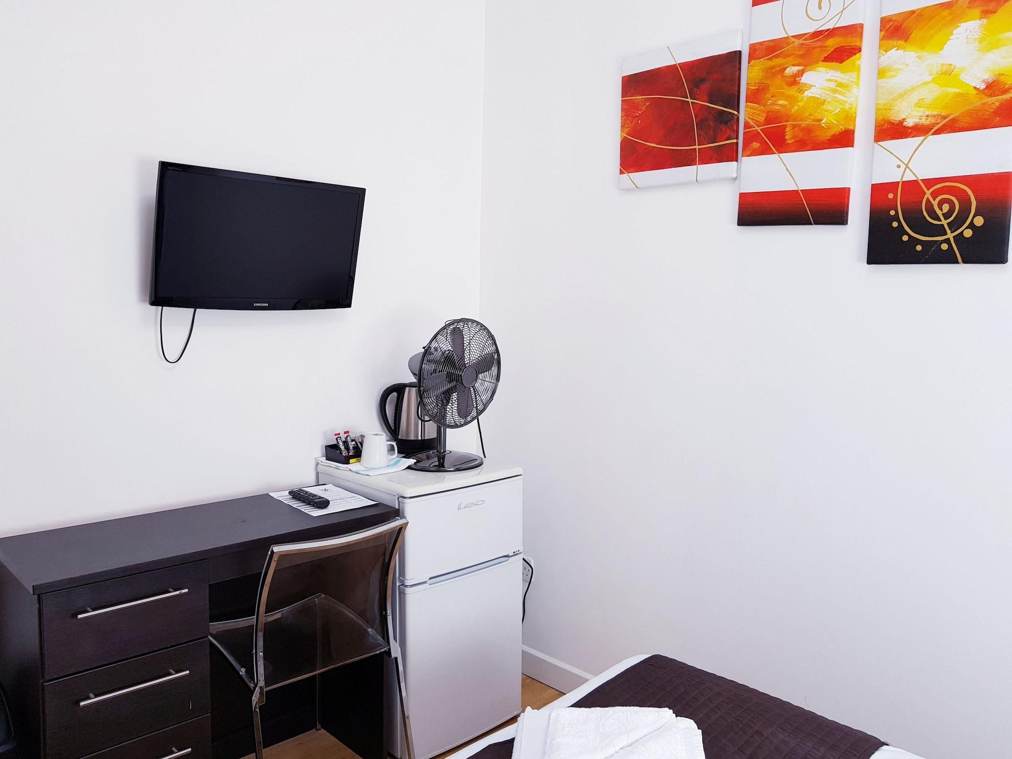 London Stay Apartments Экстерьер фото