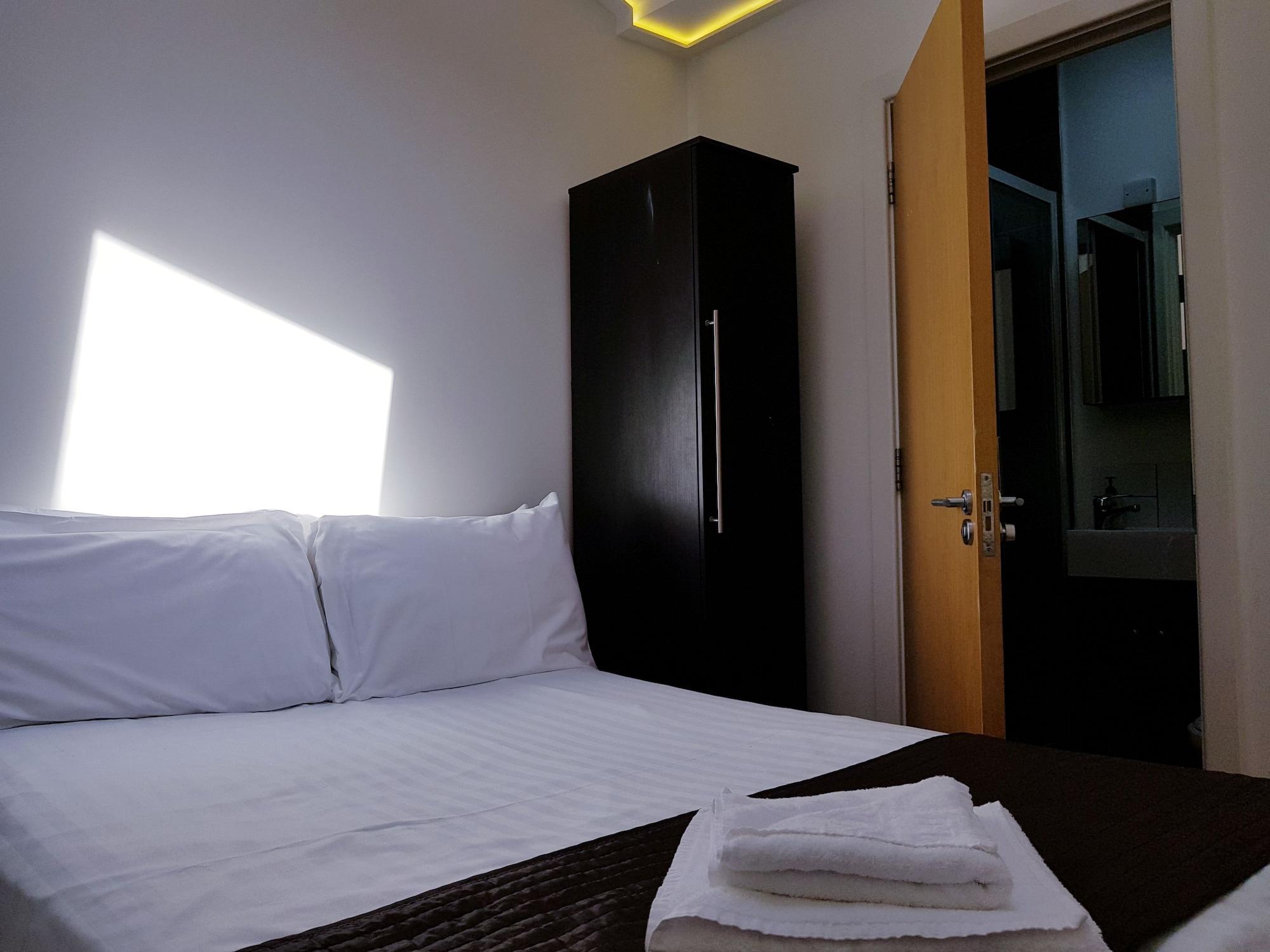 London Stay Apartments Экстерьер фото