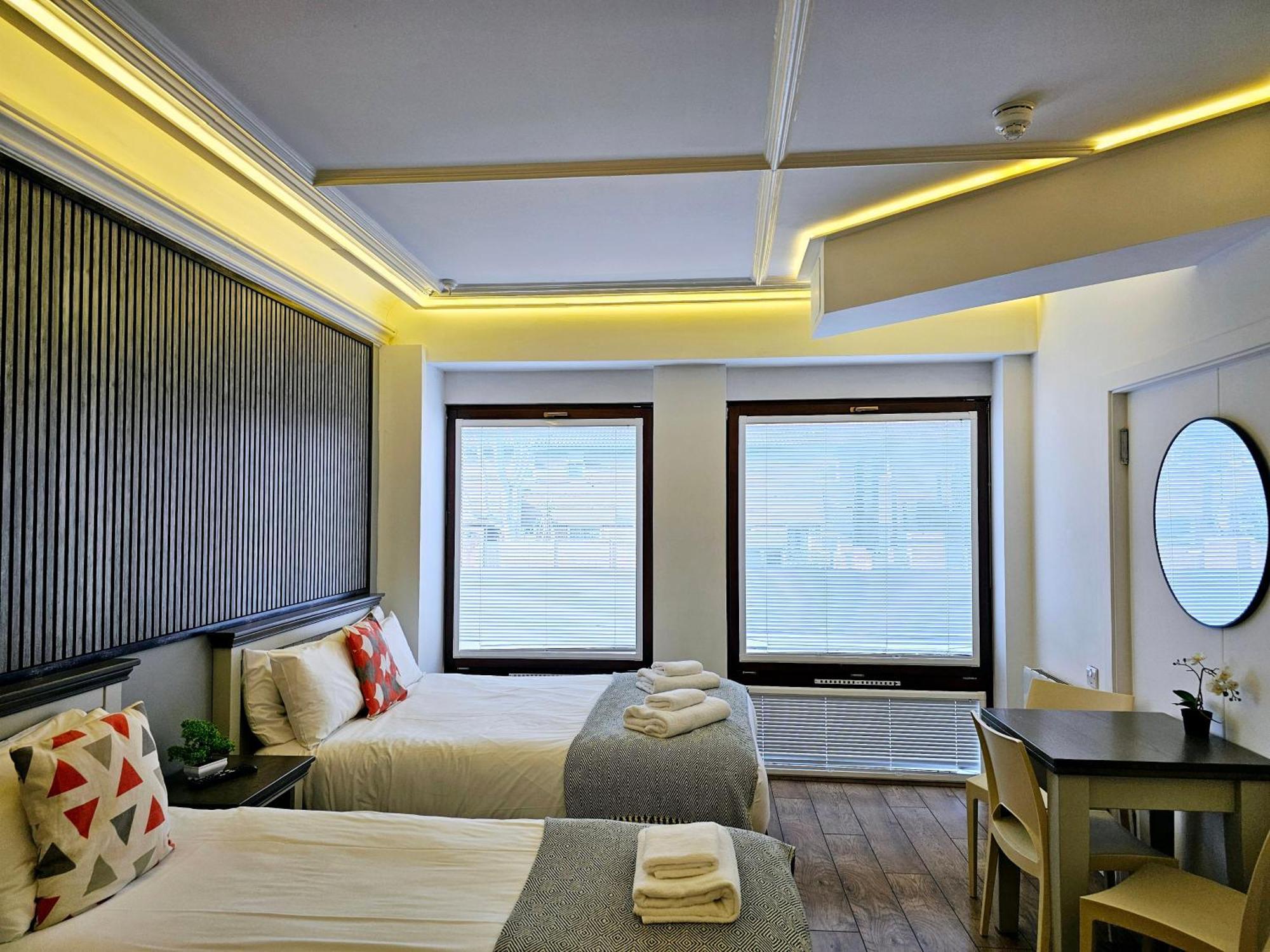London Stay Apartments Экстерьер фото